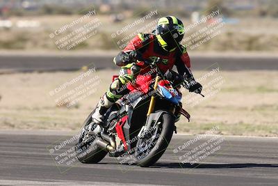 media/Jan-15-2026-Racers Edge (Thu) [[dfebeb70ab]]/3-B Group/Session 2 (Turn 11)/